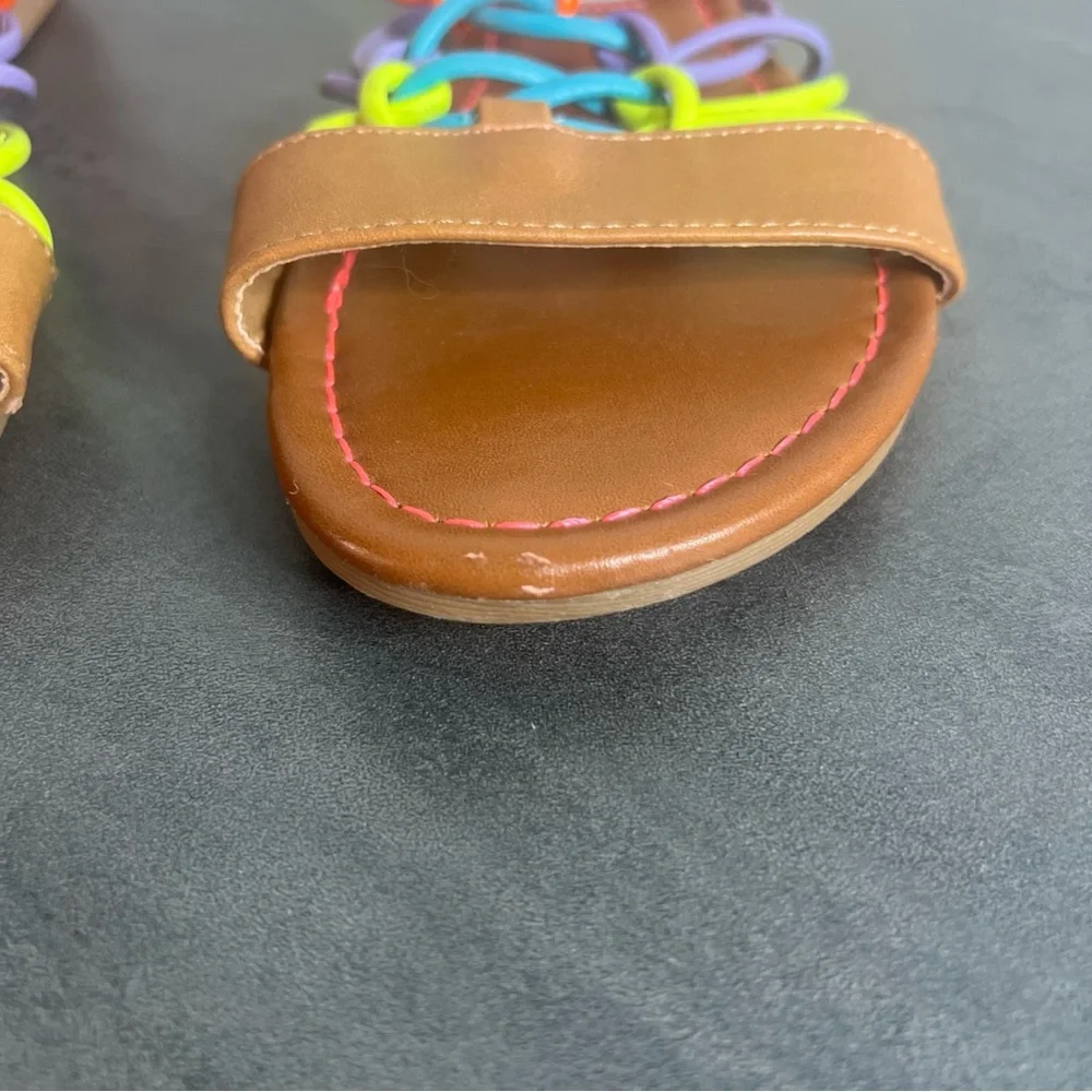 Steve Madden JTina Girls Size 2 Bright Rainbow Gladiator Sandals Back‎ Zip